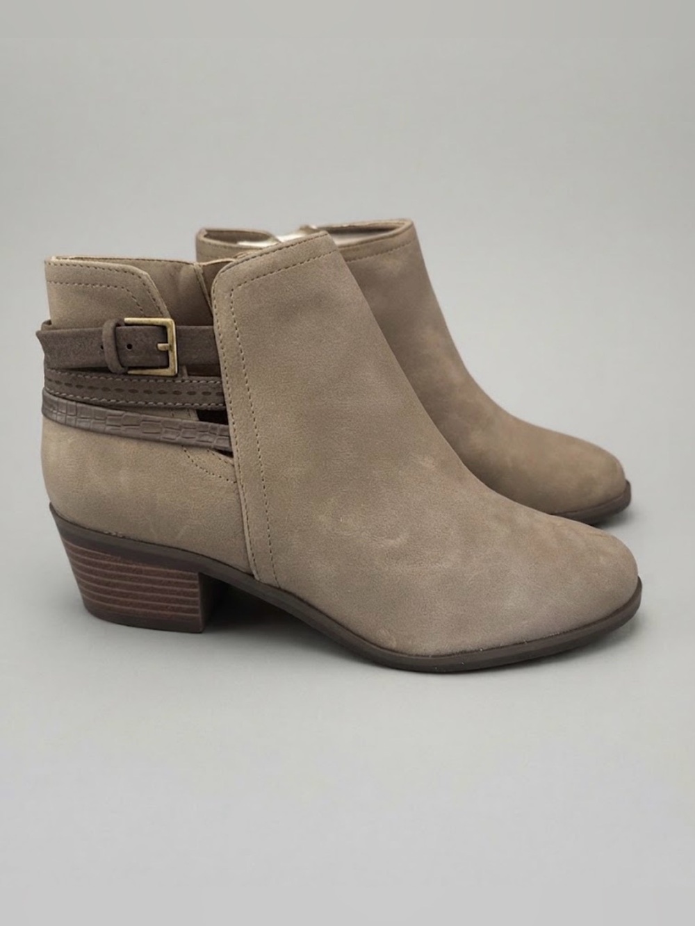 Market & Spruce Odeya Ankle Boots Olive Army Green Notch Strap Buckle New 7